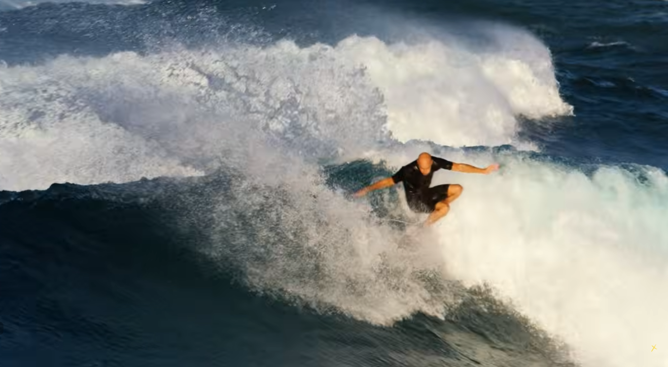 Kelly Slater | Surfing D'bah On A Twin Fin. | Surf News Network