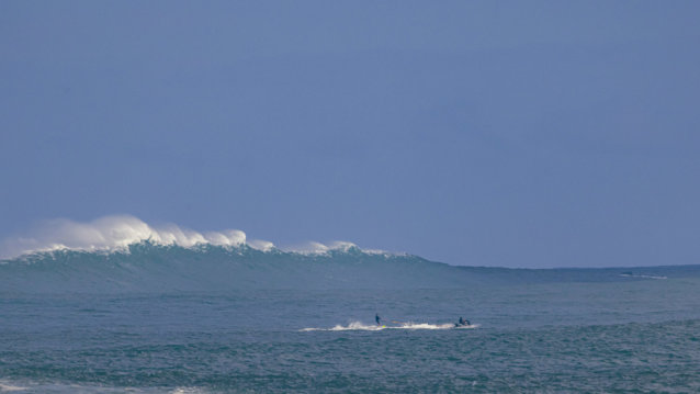 wild-kauai-bigWaveSurfers-6728